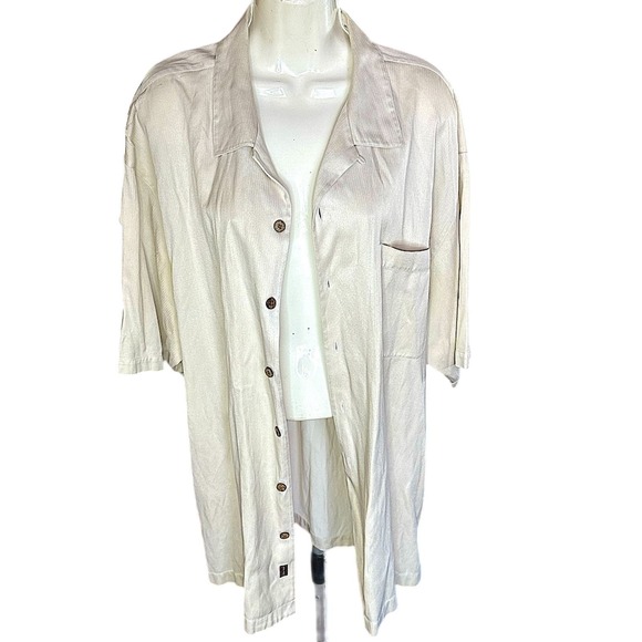 Used Tommy Bahama
XL
70% SILK
30% COTTON - Picture 1 of 12
